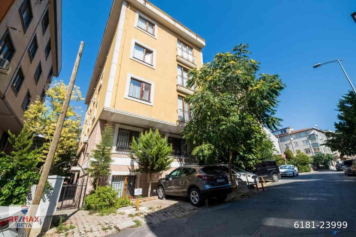 ATAŞEHİR ÖRNEK MAHALLESİNDE, BOŞ, 150M2 3+1 ÇATI DUBLEKSİ DAIRE