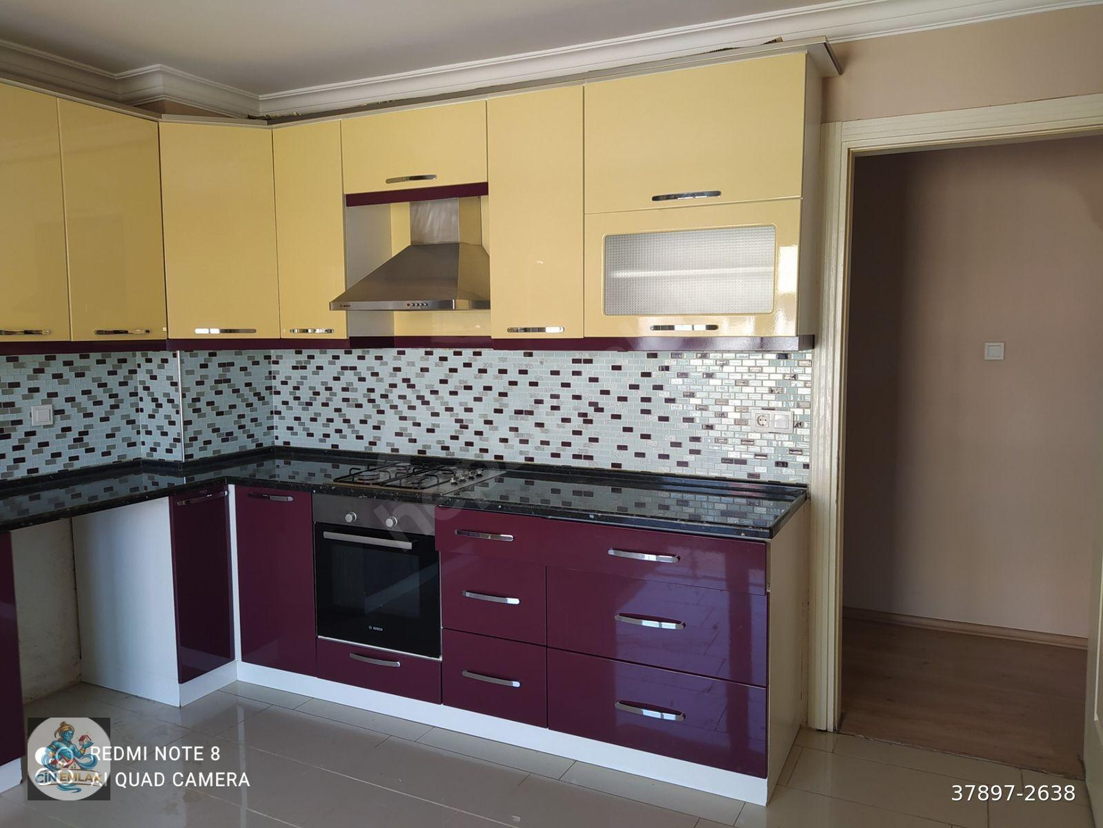 Salihli Cin Emlak'tan Kocaçeşme Mah Dibek Cad Kiralık Doğalgazlı 4+1 4 Kat 165 M2 Asansörlü Daire
