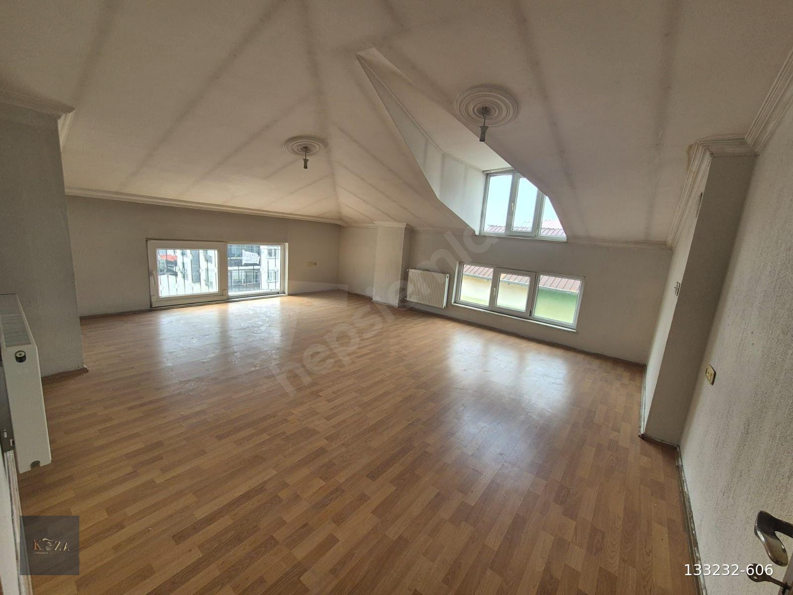 KOZA'DAN GÜMÜŞÇAYDA CADDE CEPHELİ KİRALIK GENİŞ DAİRE