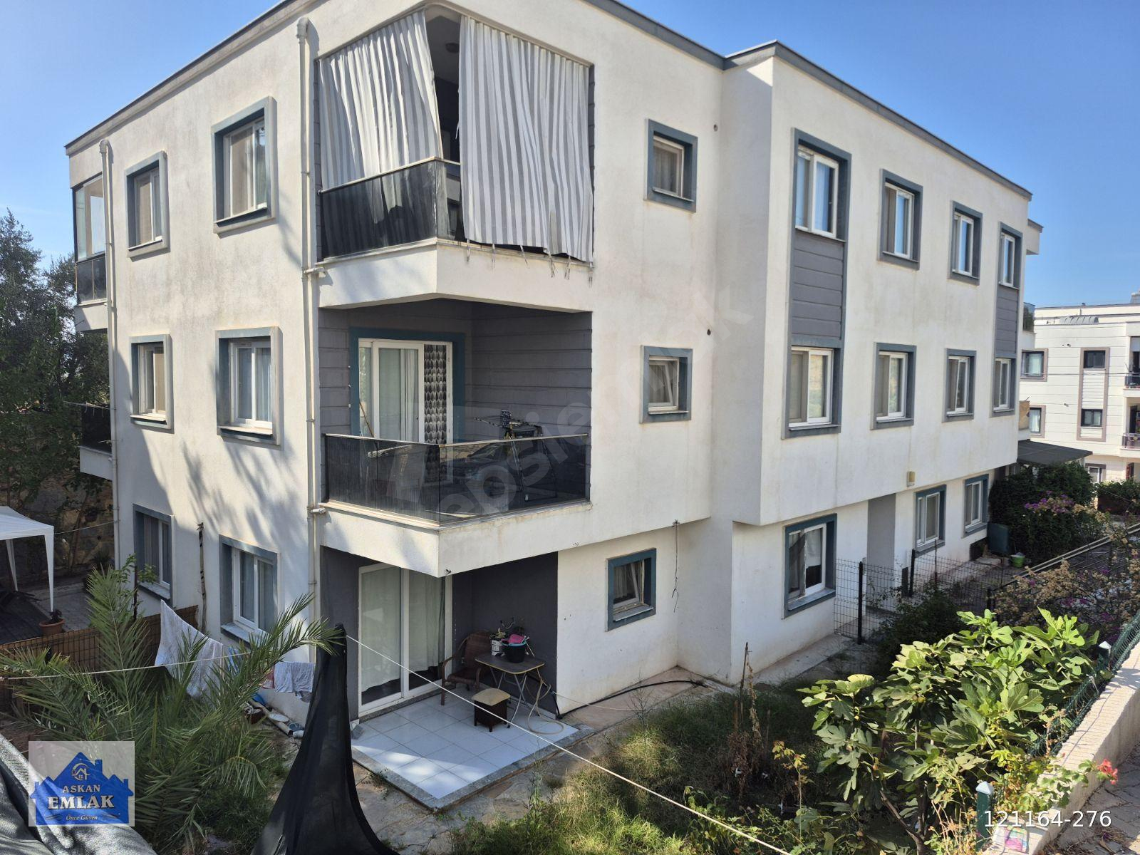 MUMCULAR MERKEZDE SATILIK 2+1 ARAKAT