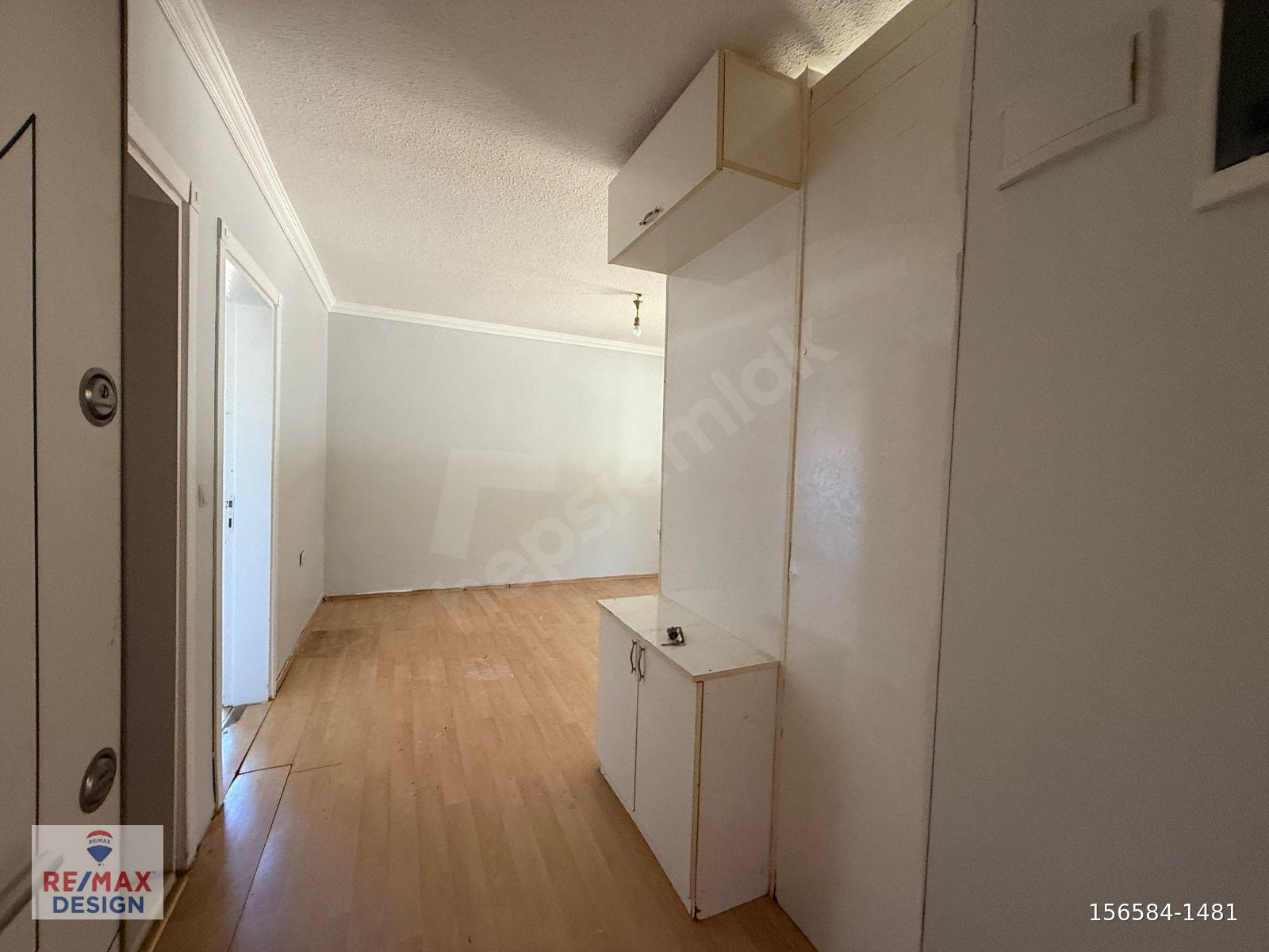 REMAX DESIGN KORUCUK VAKIF EVLERİNDE KİRALIK 1+1 DAİRE
