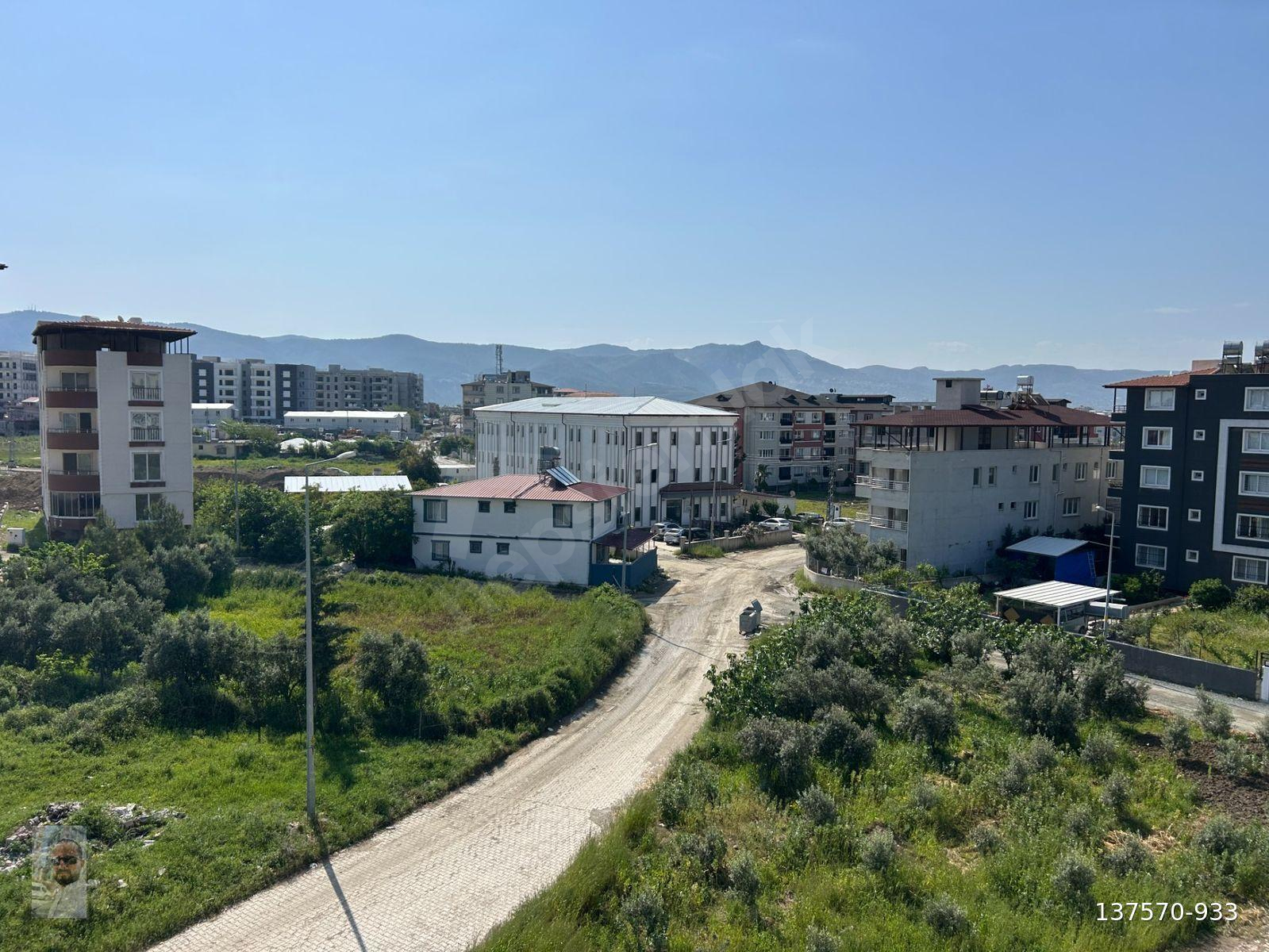 FİYAT DÜŞTÜ ÇEKEMECE SAĞLIK OCAĞI YANINDA KÖŞE BAŞI SATILIK ARA KAT DAİRE