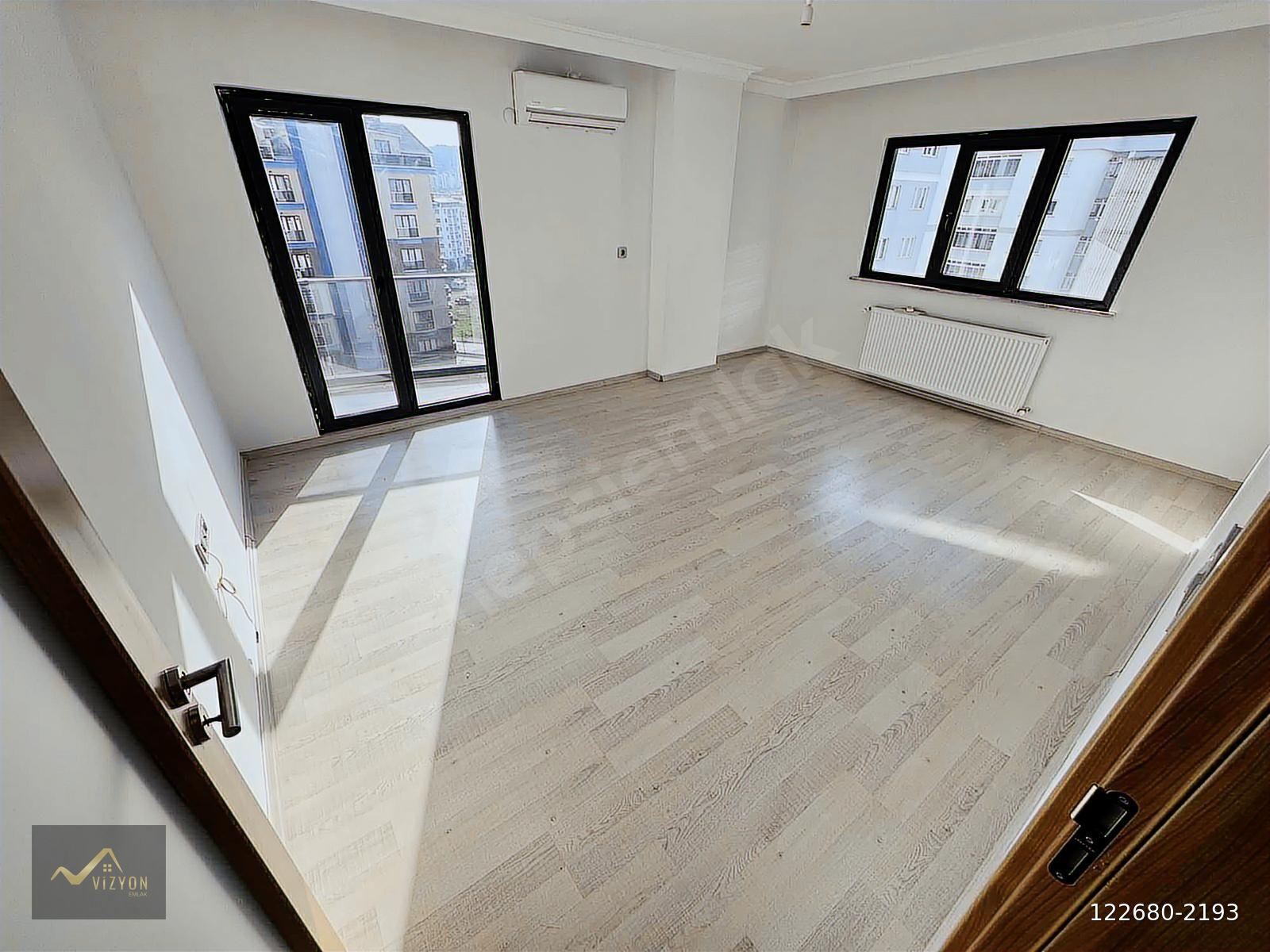 VİZYON EMLAK'TAN BİRR ŞEHİR 2.ETAP SİTESİNDE ARAKAT 2+1 DAİRE