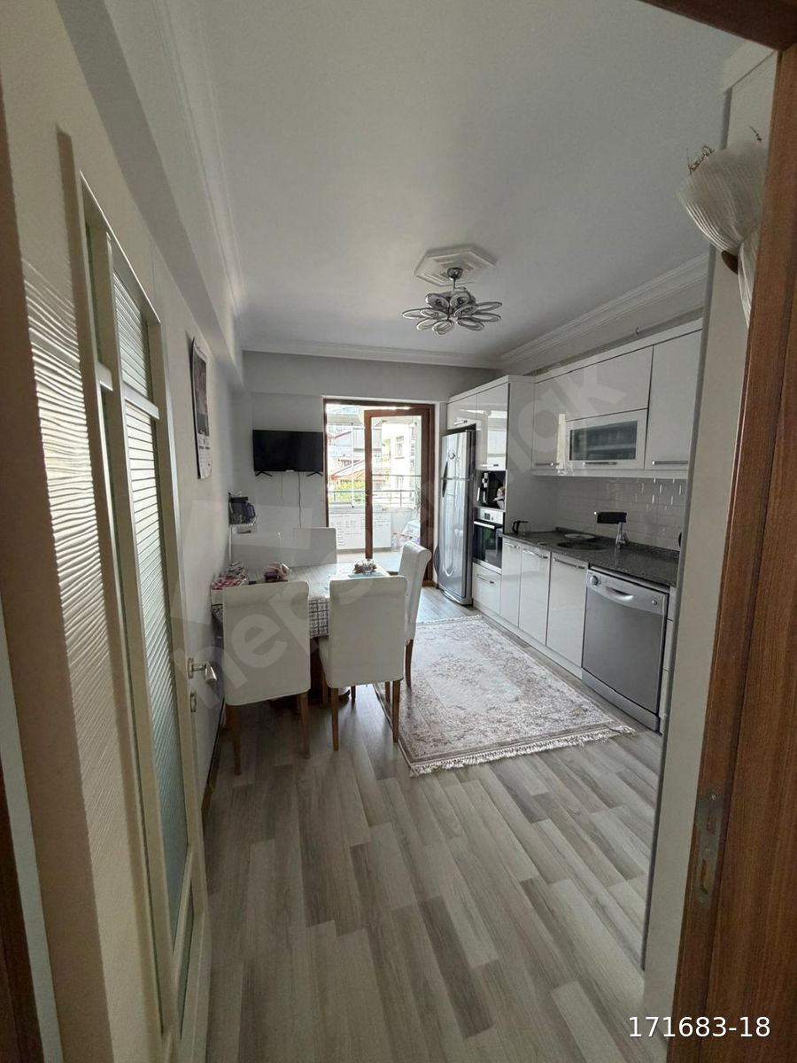 HUZUR EMLAK'TAN BENGİLER MAHALLESİ ÇARŞI EVLERİNDE SATILIK 3+1 DAİRE