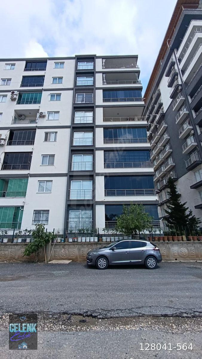 ÇELENK EMLAK'DAN OCAKLI MAH.'DE SATILIK GENİŞ 3+1 DAİRE