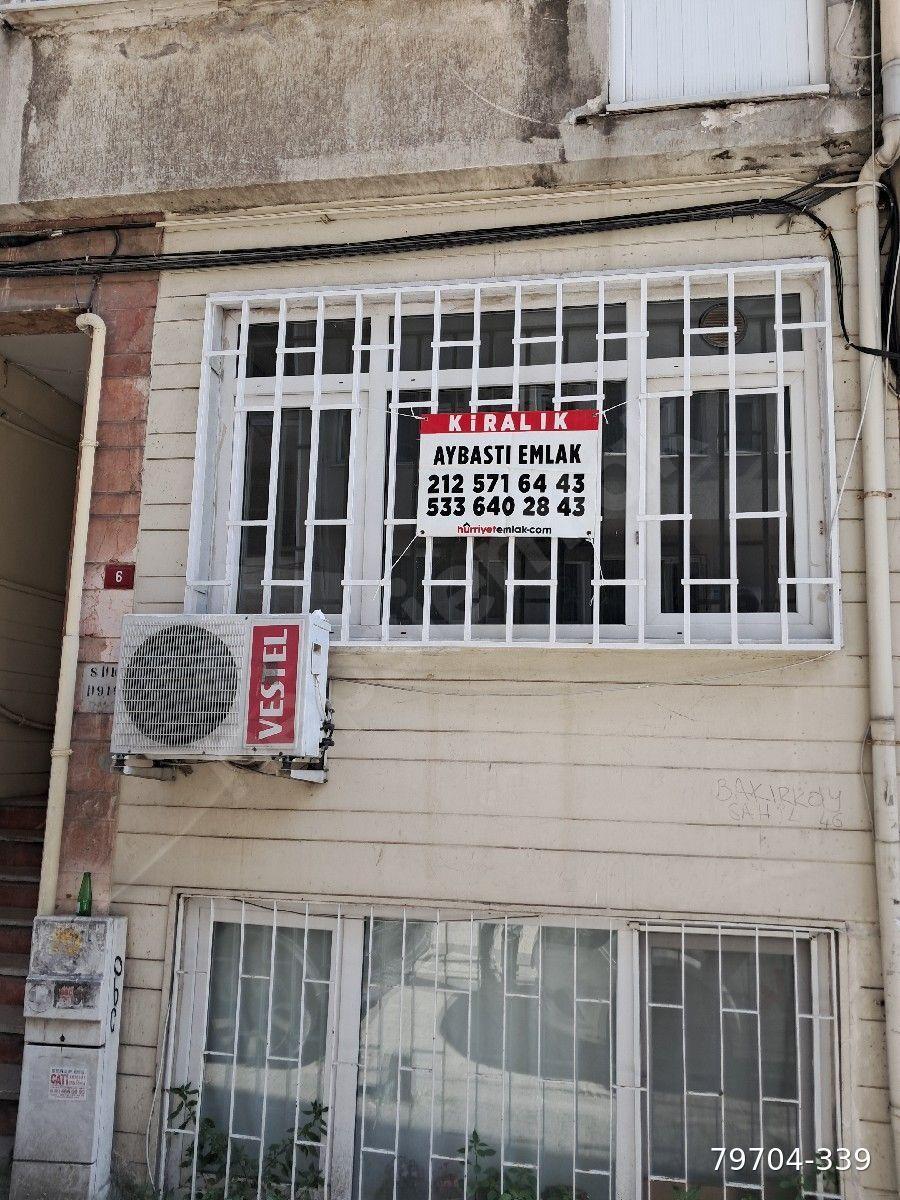 BAKIRKÖY SAHİL CEVİZLİK TE KİRALIK DAİRE 2+1 75 M2 Y.GİRİŞ