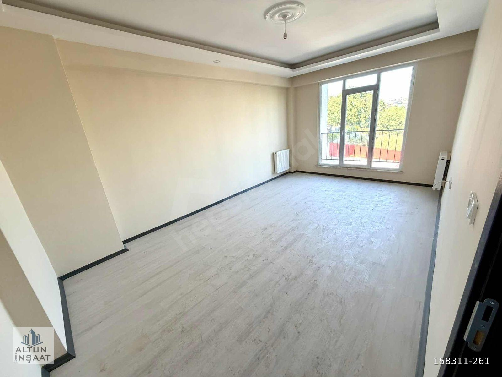 ARNAVUTKÖY TAŞOLUK MAH EMİNEVİME UYGUN 2+1 ARAKAT LÜX DAİRELER