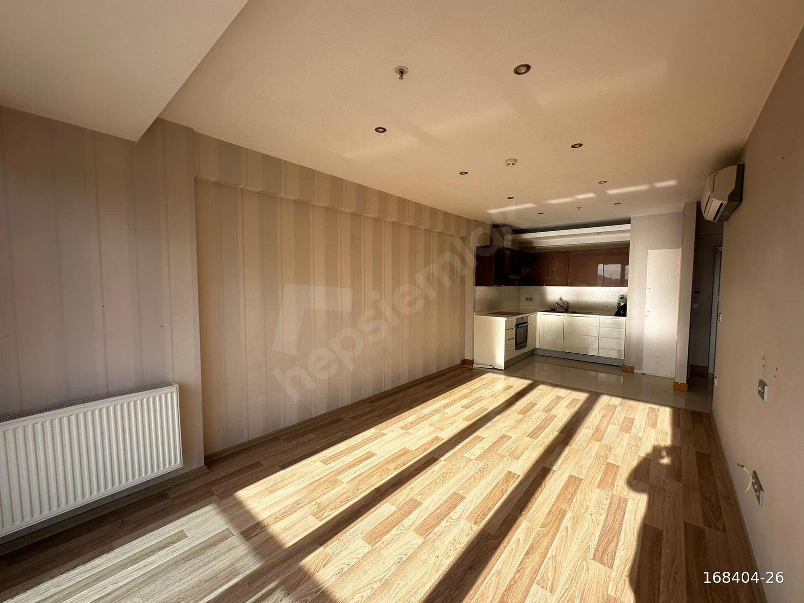 AZİM EMLAK'TAN GÜNEŞLİ CORNER LİFE SİTESİNDE KİRALIK 1+1 DAİRE