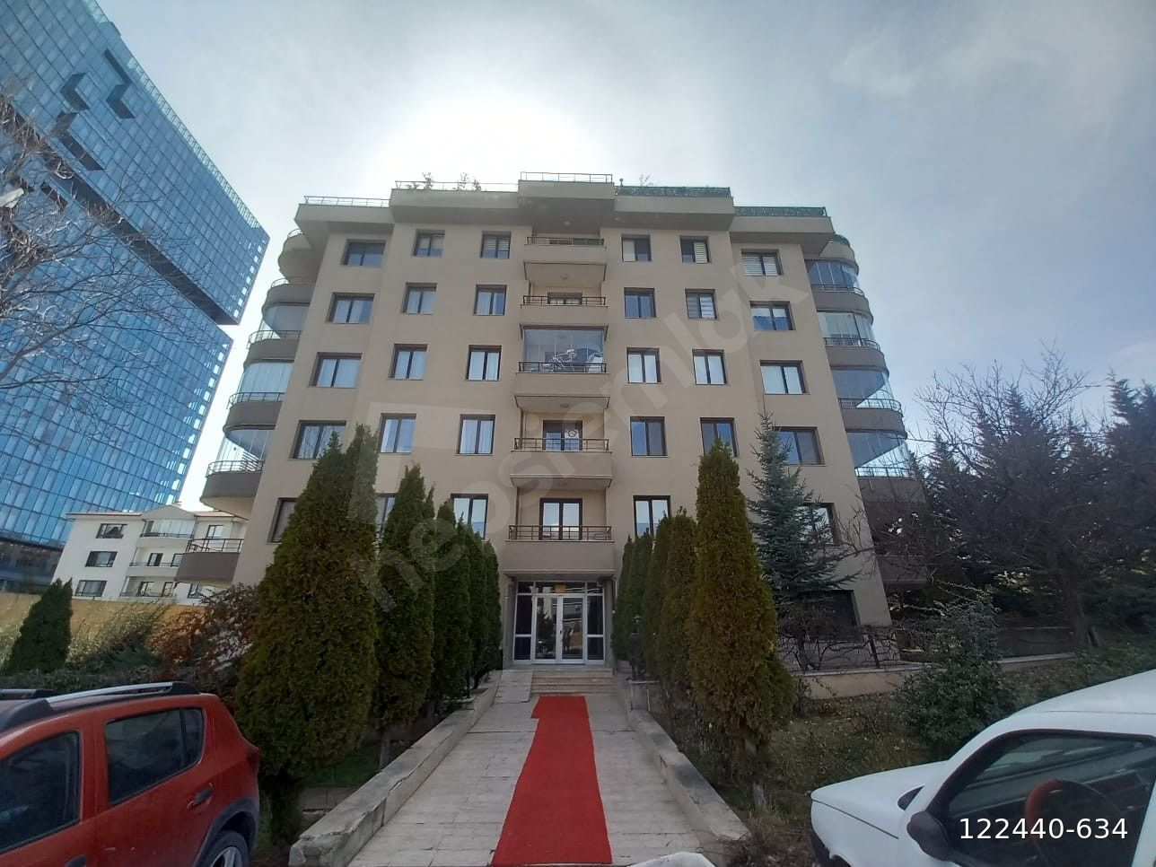 GARANTİ'DEN ÇUKURAMBARIN MERKEZİ METROYA YÜRÜME MESAFESİNDE 4 KAT 160 M2 KOMBİLİ SATILIK DAİRE