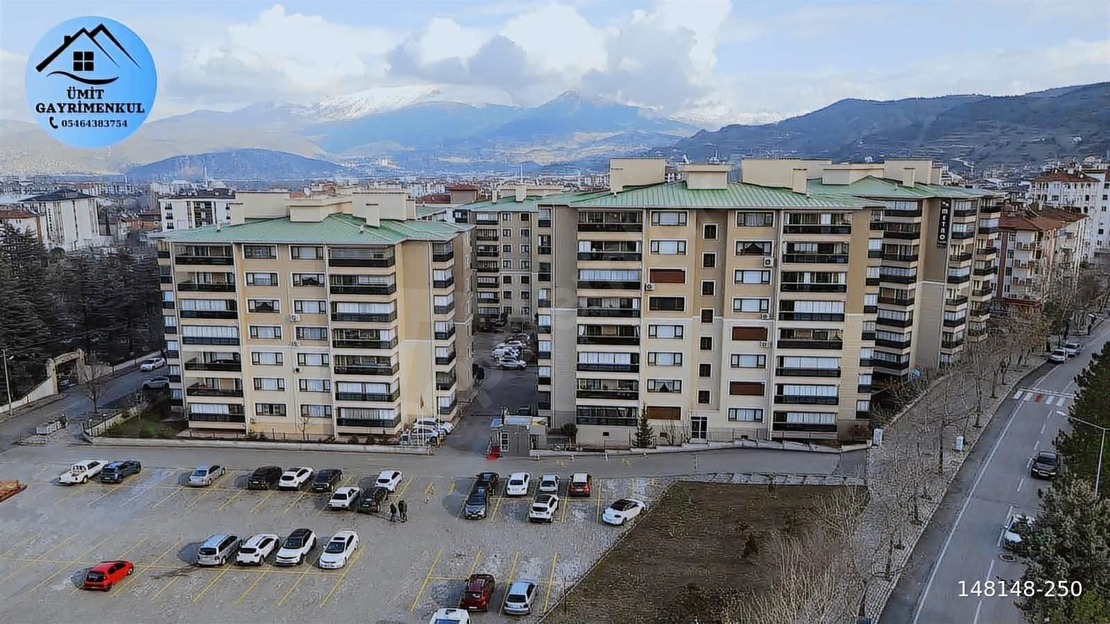 AYAZMANADA SİTE İÇİNDE SATILIK 3+1 DAİRE