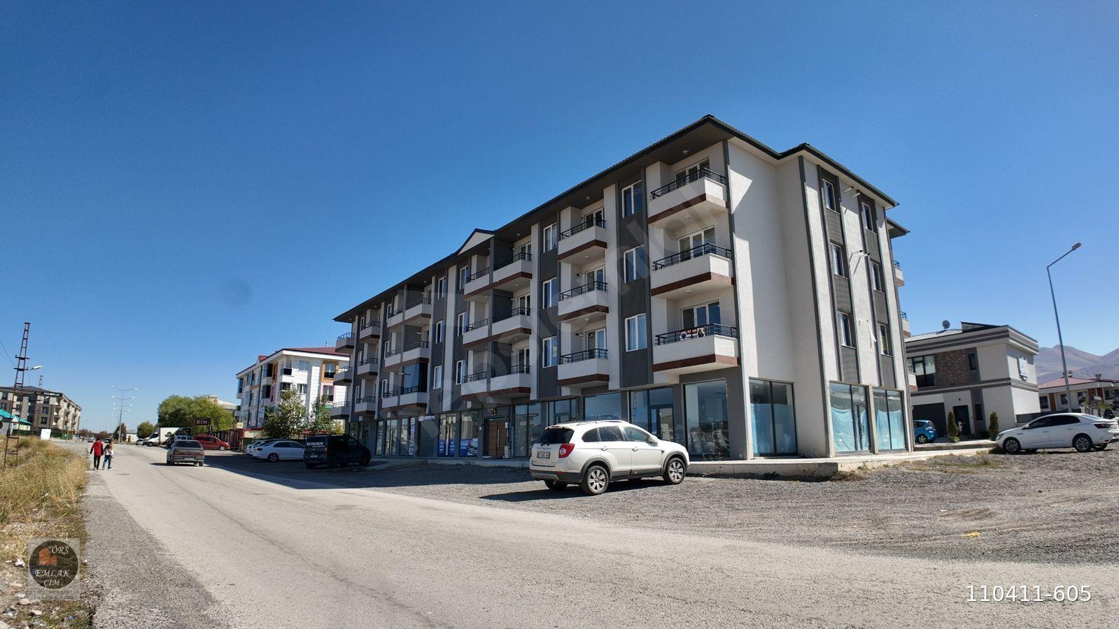Dadaşkent'te Satılık 1+1 Daire, 40m², Merkezi Konum