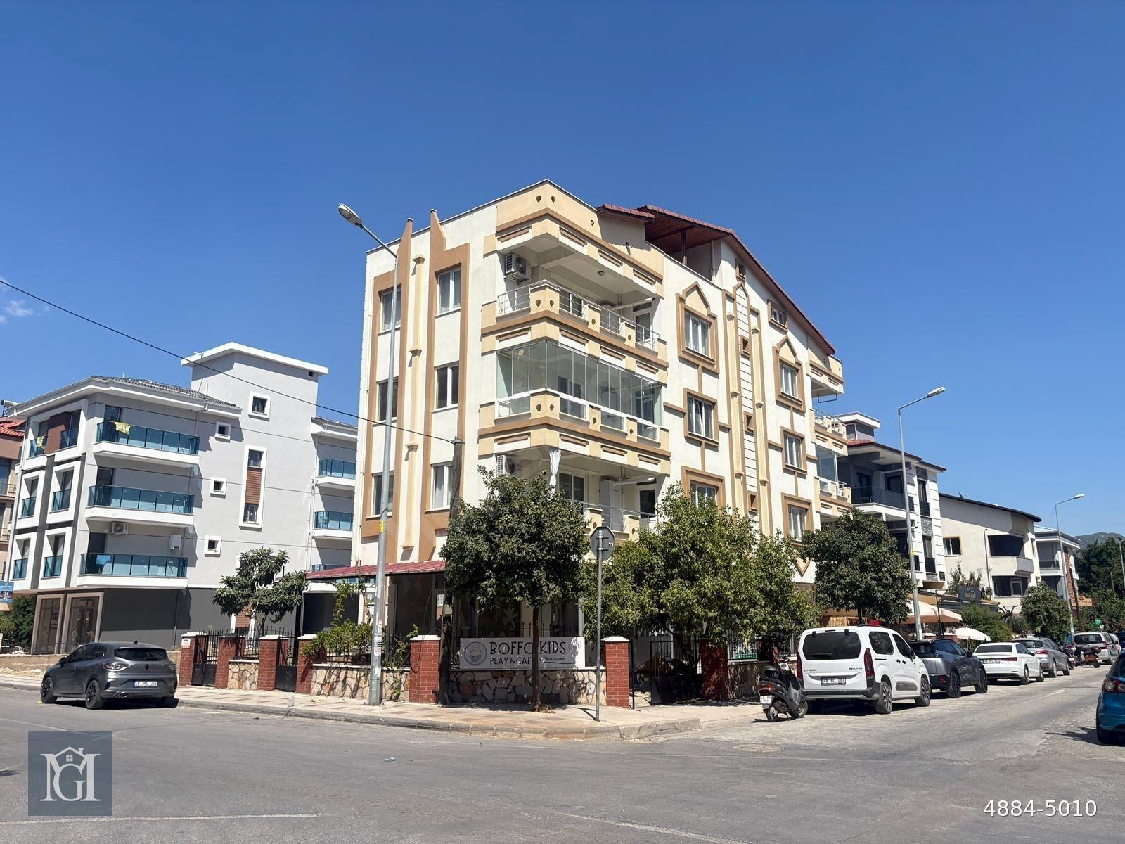 Cumhuriyet Mahallesinde Doğalgazlı 3+1 Ara KAt Kiralık Daire