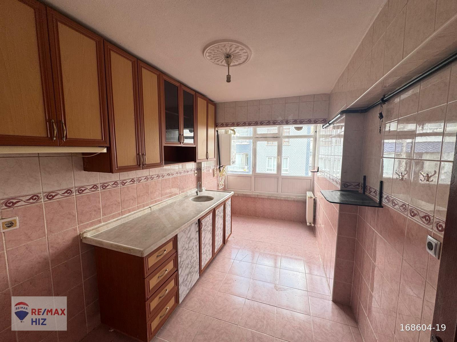 30 AĞUSTOS MAH ÖN CEPHE MANZARALI FIRSAT KİRALIK DAİRE