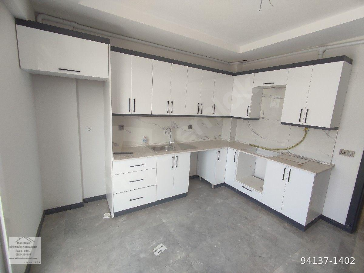Akhisar Reşatbey Mahallesi'nde 2+1 Kiralık Daire