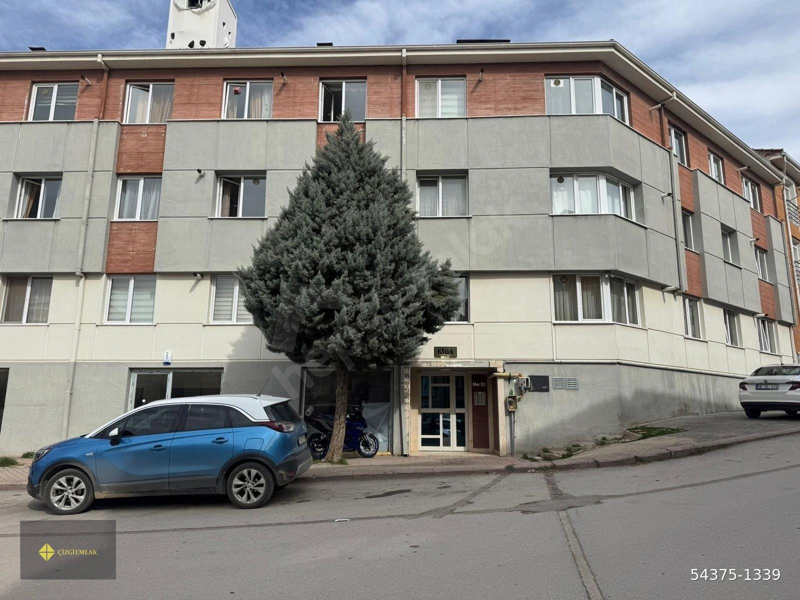 ÇİZGİ EMLAK'TAN BÜYÜKDERE MAH BAKIMLI BÜYÜK 1+1 APART