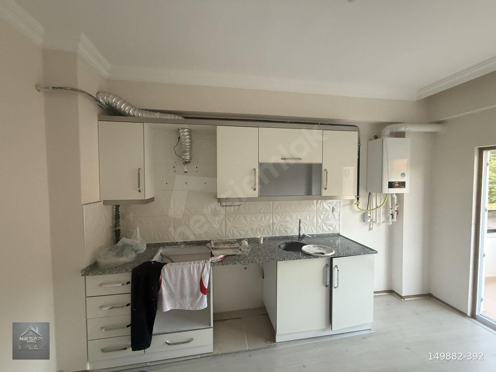 NİKSAR EMLAKTAN 2+1 KİRALIK DAİRE