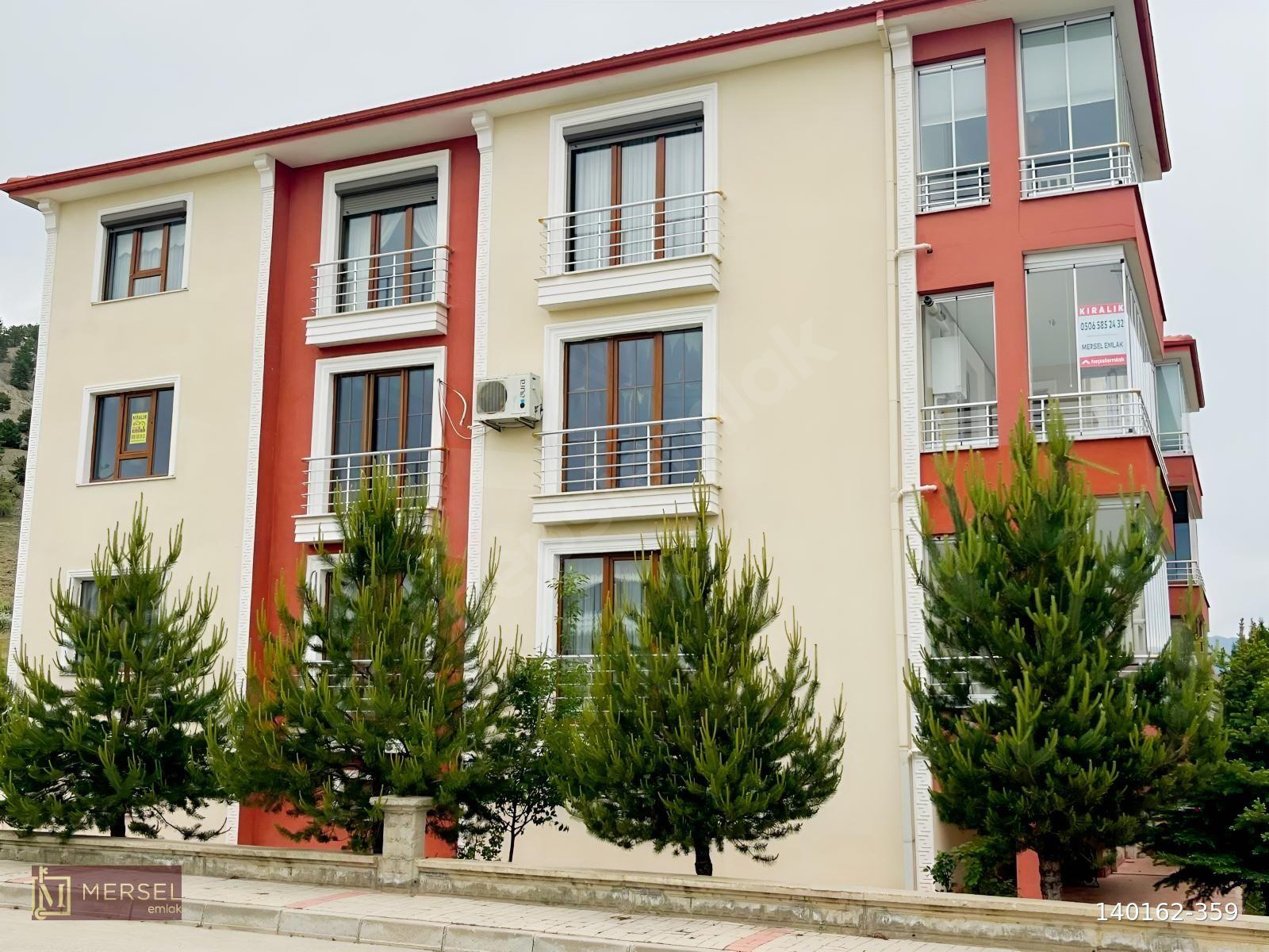 MERSEL EMLAK'tan CUMHURİYET MAH.KİR.4+1 2. KAT DAİRE