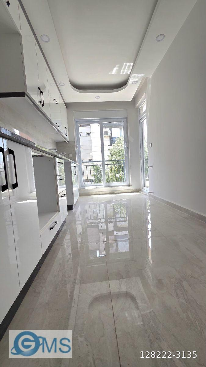 DEMİREL MAHALLESİNDE 1.KATTA ASANSÖRLÜ 2+1 90M² FIRSAT DAİRE