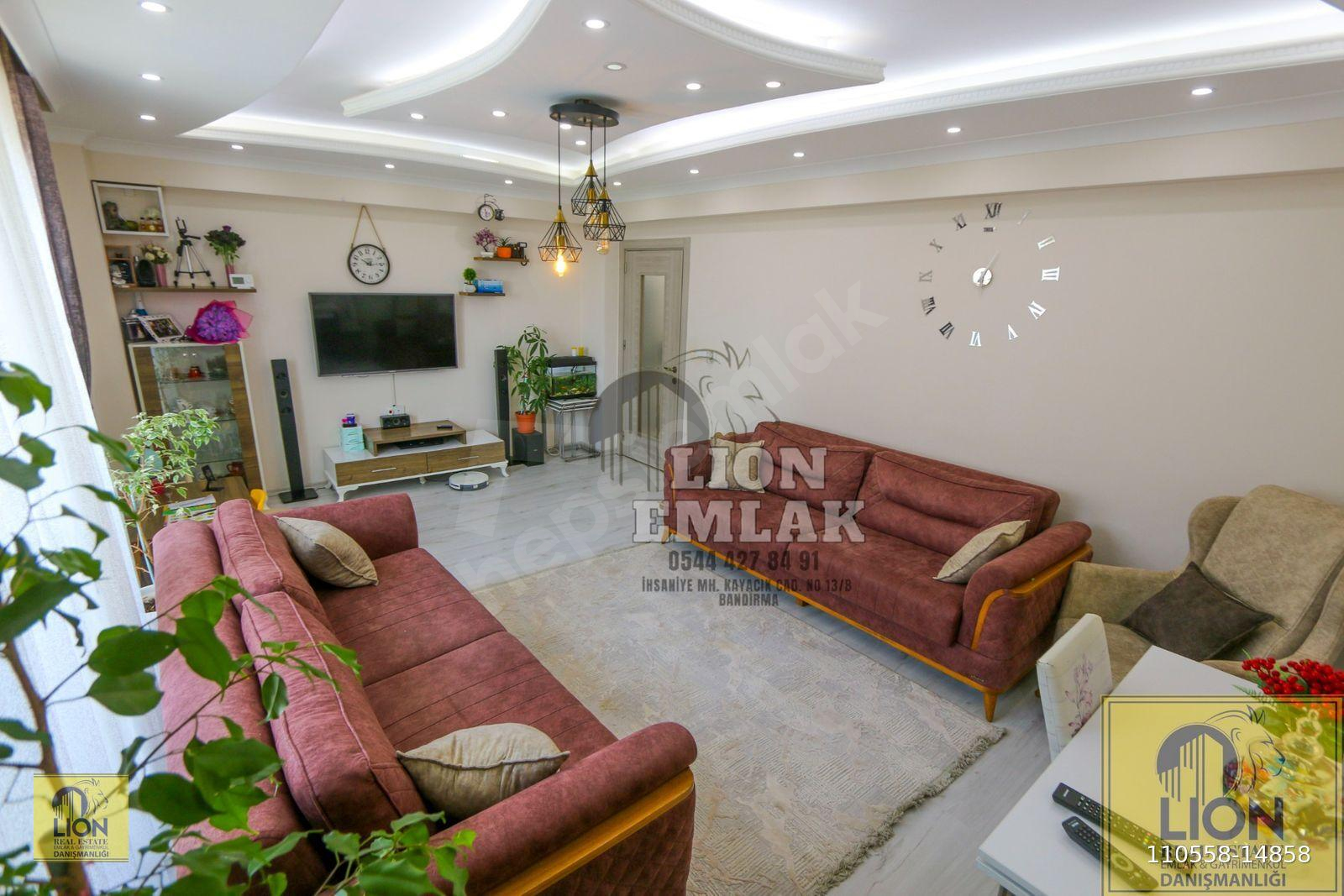 🟨⬛LION EMLAK'TAN İHSANİYE'DE KAPALI BALKONLU 2+1 SATILIK DAİRE⬛🟨