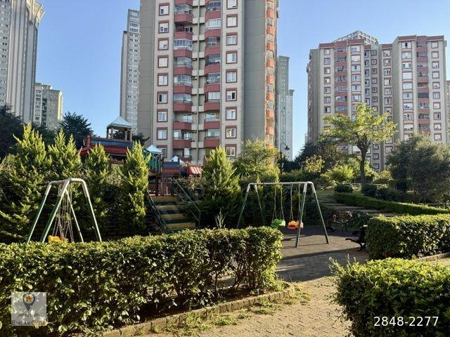 ATAŞEHİR MERCAN BLOKLARINDA CAM BALKONLU 1+1