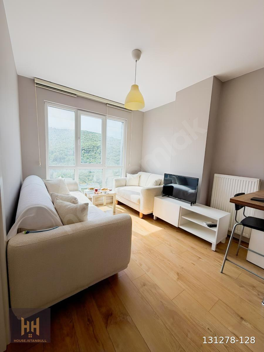 House İstanbul'dan satılık eşyalı 1+1 daire Yeditepe Plus