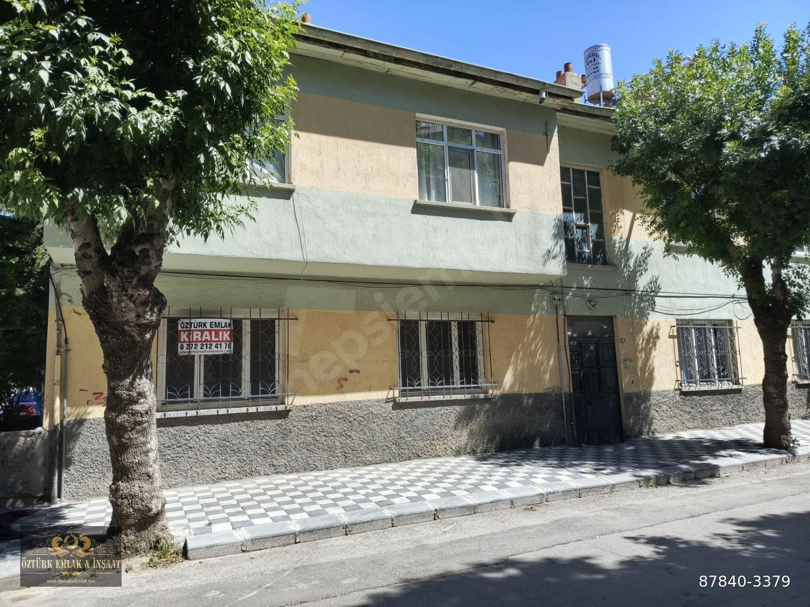 ÖZTÜRK EMLAK'TAN DERVİŞPAŞA MH'DE 3+1 AFJETLİ GİRİŞ KAT DAİRE