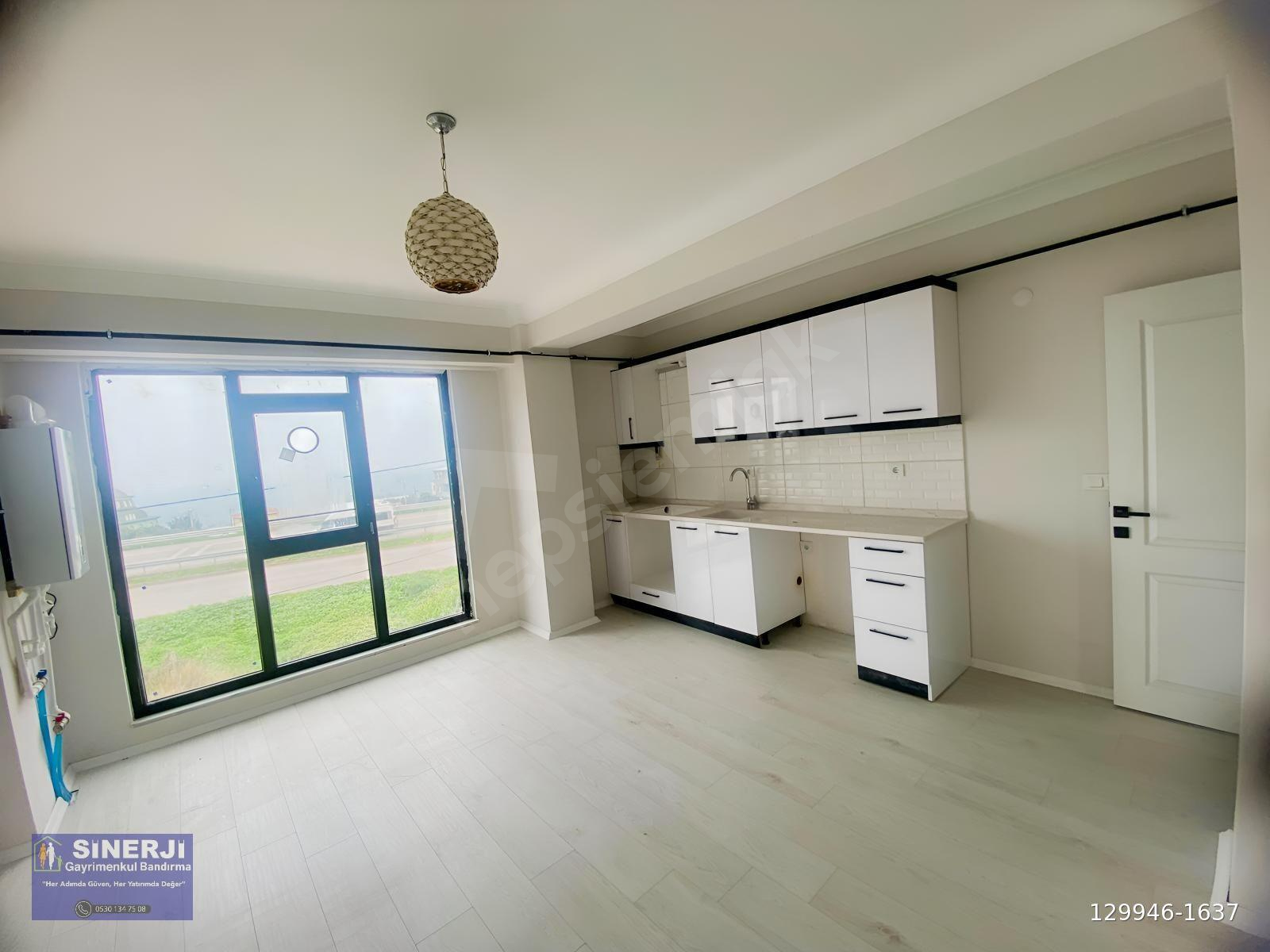 Bandırmada Ayyıldızda Erdek Anayolu Yanında 2+1 Kiralık Daire