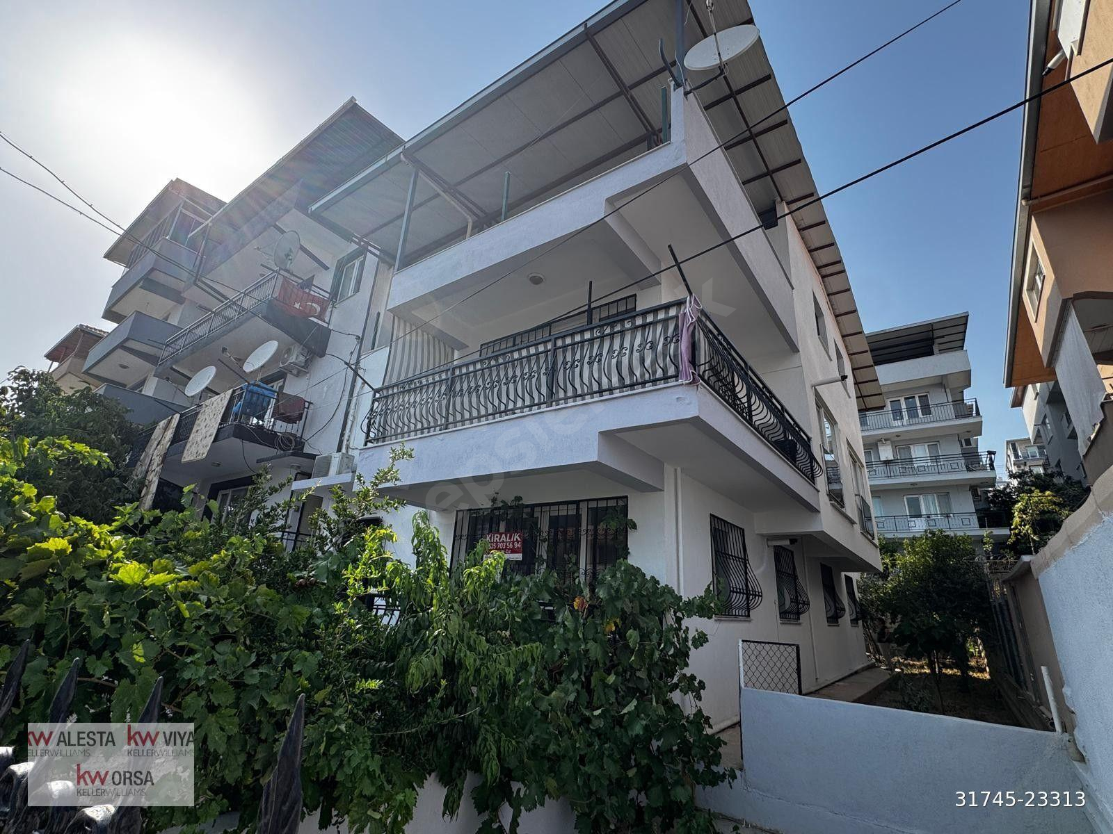 Kiralık 3+1 Bornova Atatürk Mah İnönü'de boş bahçeli daire