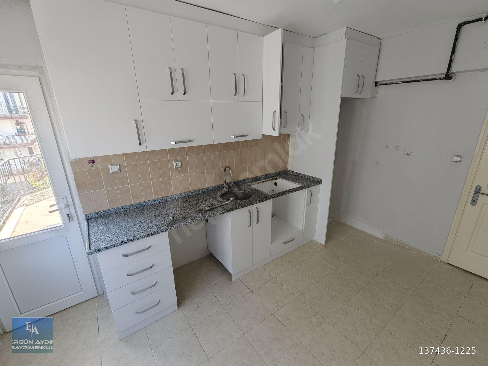 ERGÜN AYDIN'DAN Site İçi Arakat Çift Balkonlu 3+1 140m2 Daire