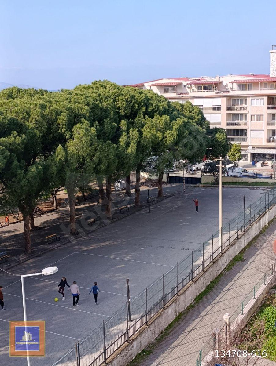 Deniz Manzaralı, Sahile Yakın 2+1 Satılık Daire