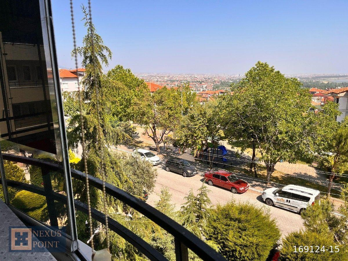 Nexus Point'ten Zümrüt Mahallesi Yağmur Evler Sitesinde Satılık 2+1 Daire