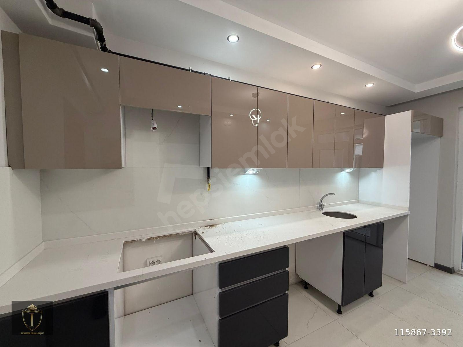 [ İMPARATOR ] ESENTEPEDE EBEVEYN BANYOLU LÜKS GENİŞ 2+1 DAİRE