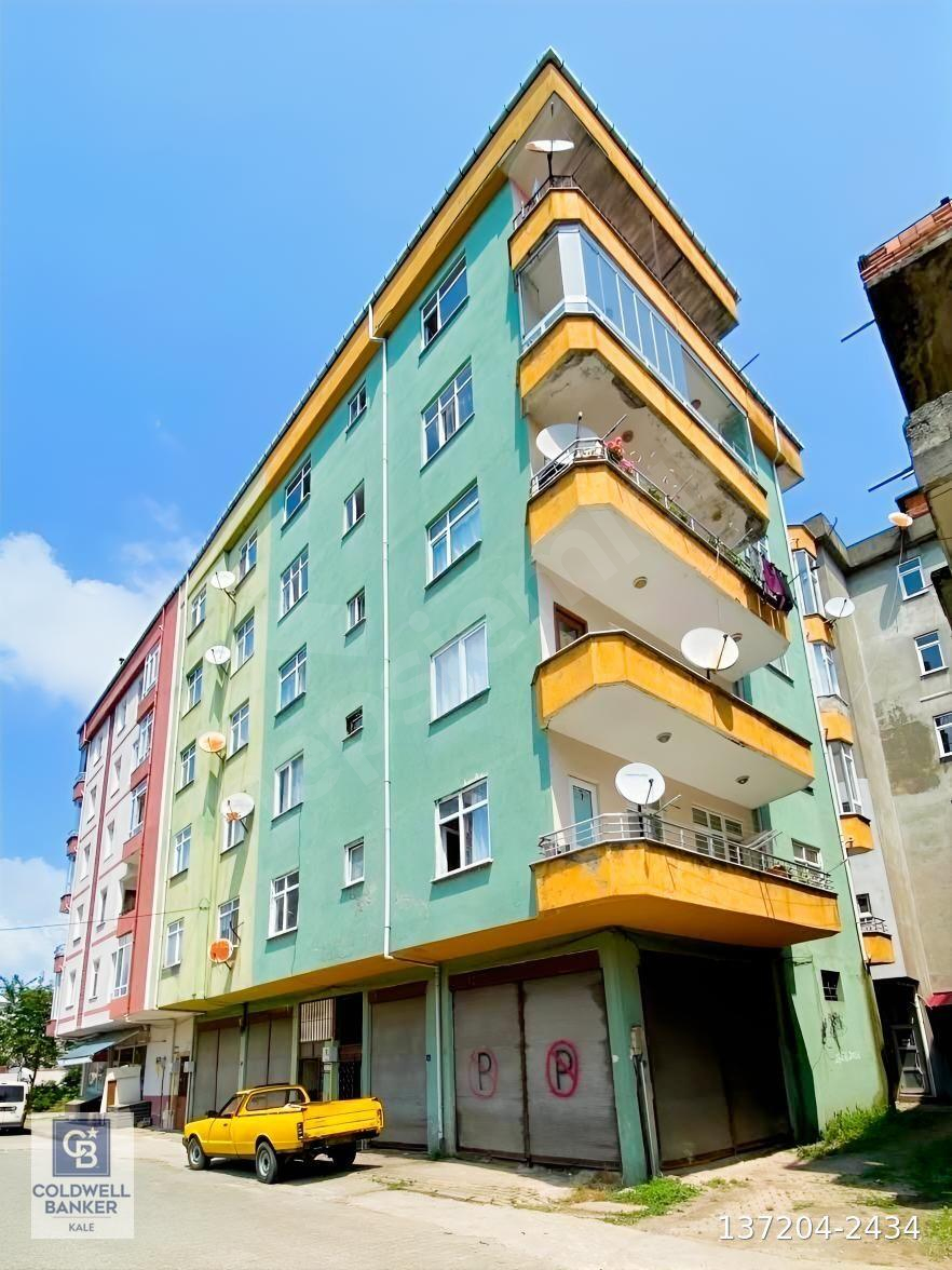 RİZE FINDIKLI SAHİL MAH. GENİŞ VE FERAH 3+1 SATILIK DAİRE