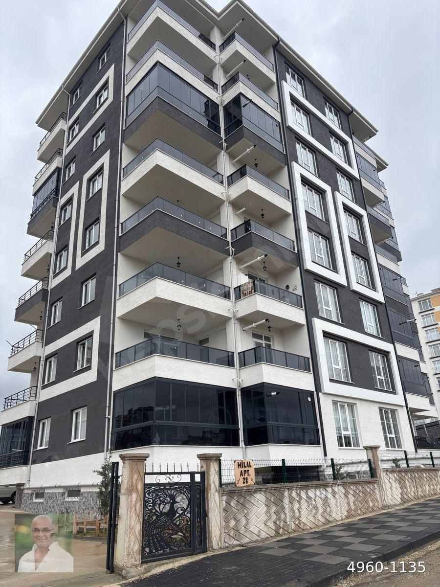 ÖZEN EMLAK TA İSTİKLAL MAHALLES,N DE SATILIK DAİRE.