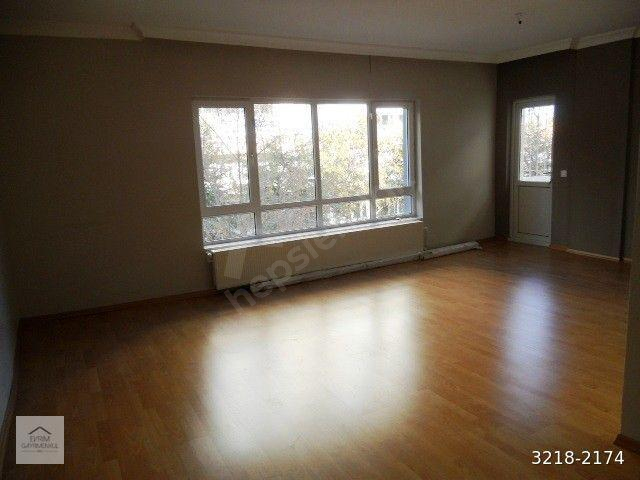 DİKMEN İLKER CADDE ve 19 MAYIS HST. YAKINI 3+1 1.KAT 115m2 BAKIMLI KOMBİLİ ÖN CEPHE
