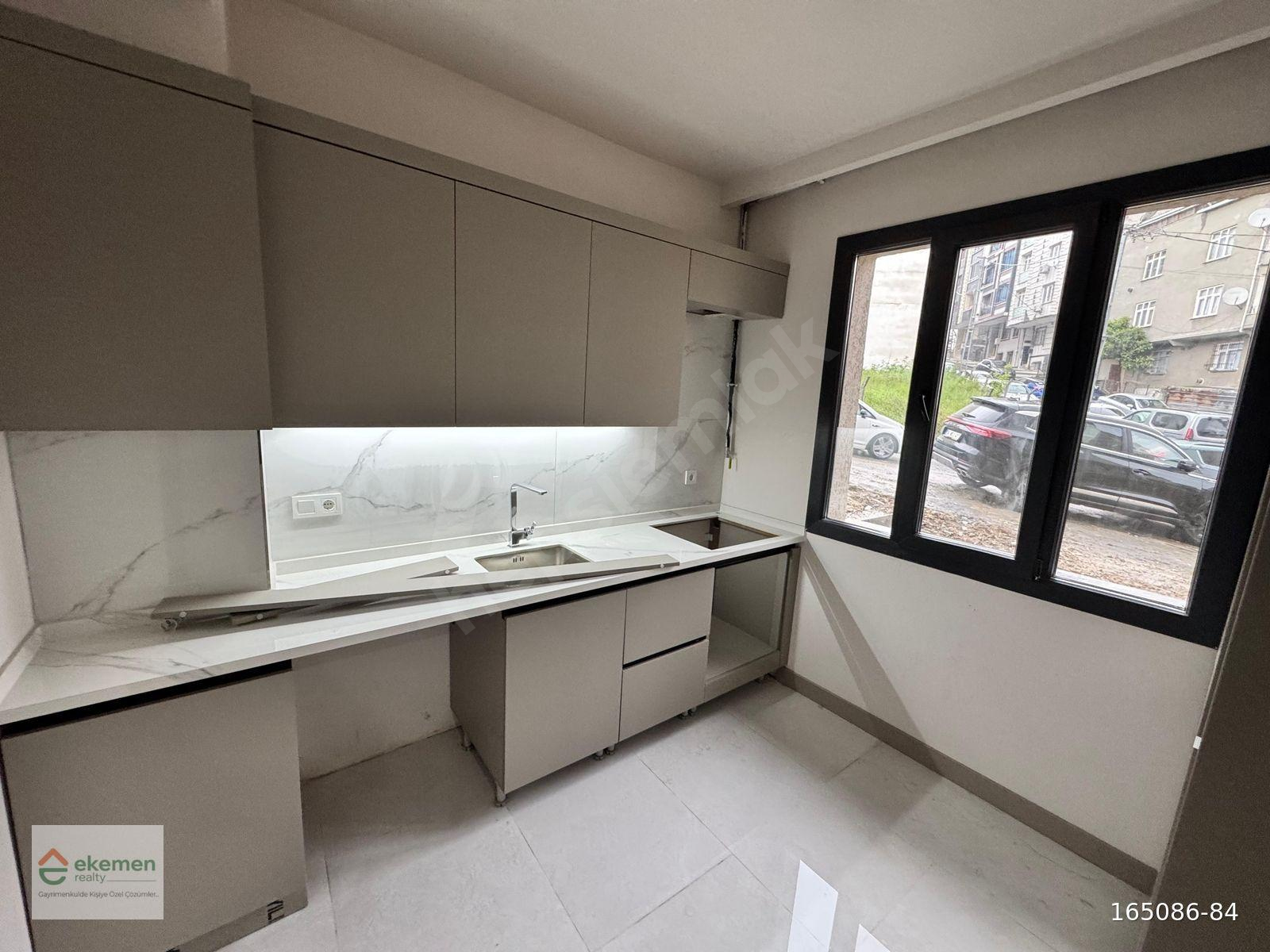 ARNAVUTKÖY METRO YANINDA KAPALI MUTFAK 1+1 SATILIK SIFIR DAİRE