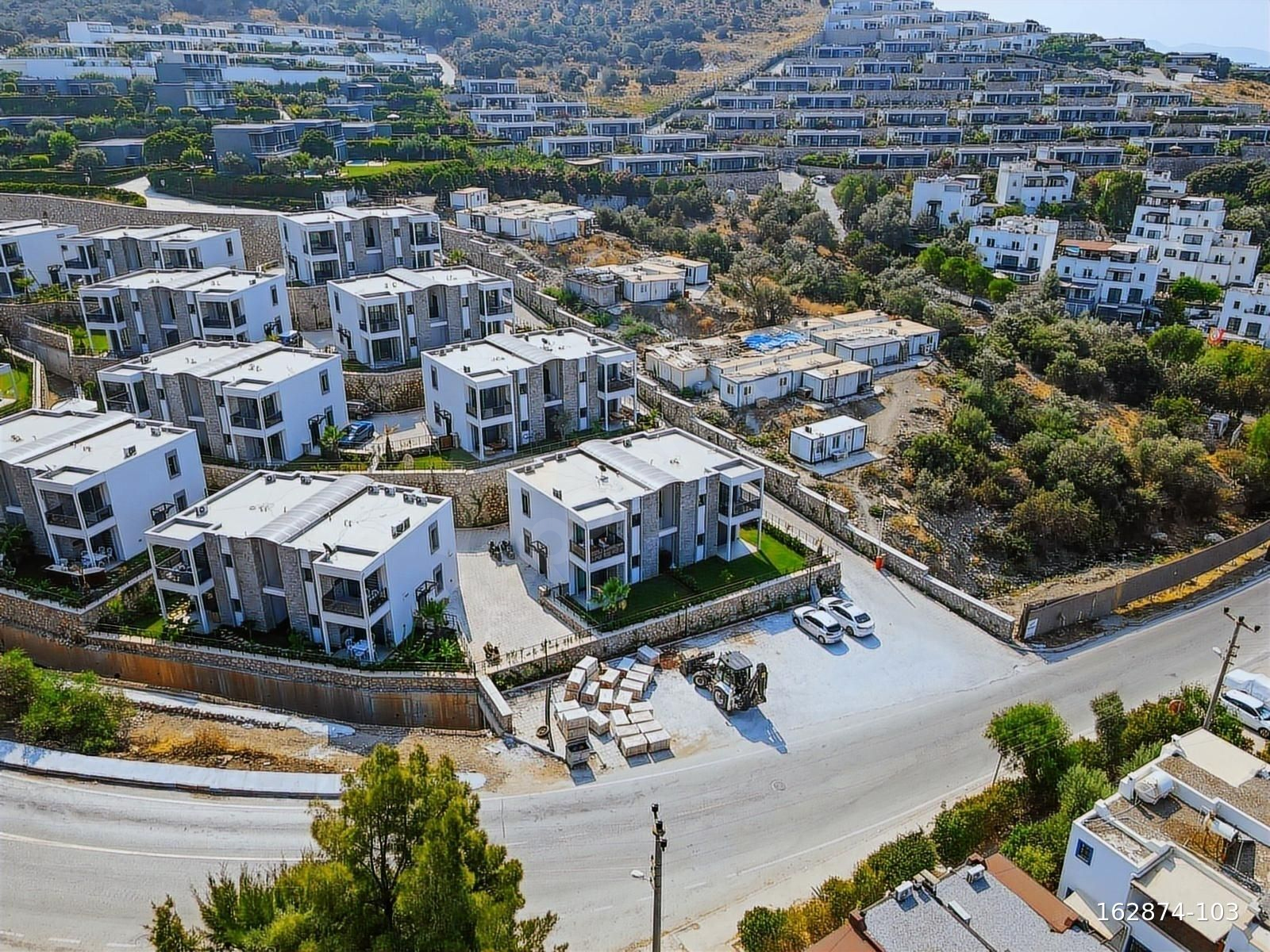 OASİS AVM YAKINI SİTE İÇERİSİNDE 2+1 DAİRE