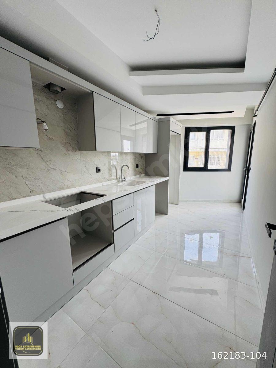 MESUDİYE MAHALLESİNDE SATILIK SIFIR ARA KAT 2+1 DAİRE