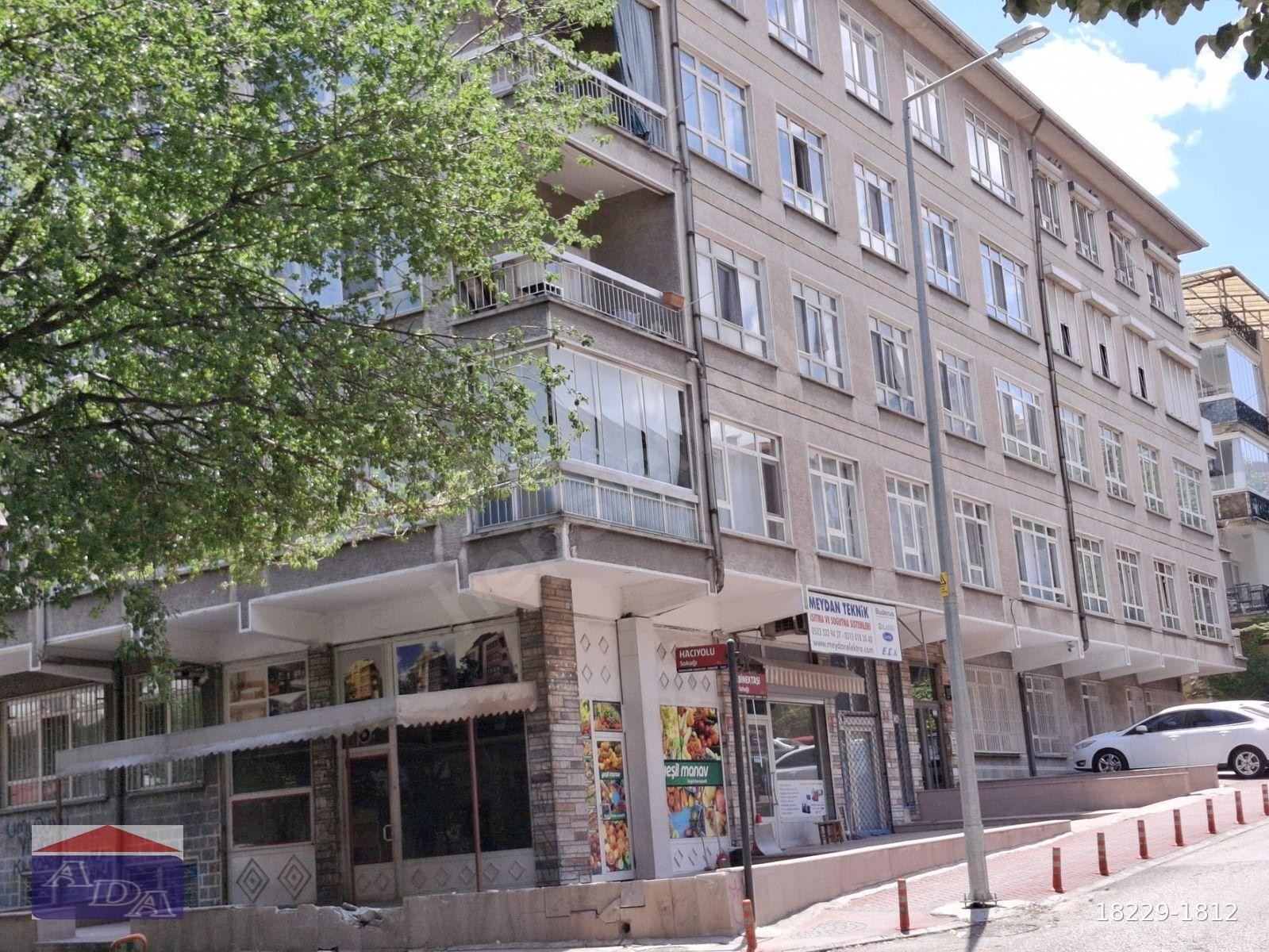 Esat Kocatepe'de 2+1 Ön Cephe Ara Kat Merkezi Isınmalı Daire
