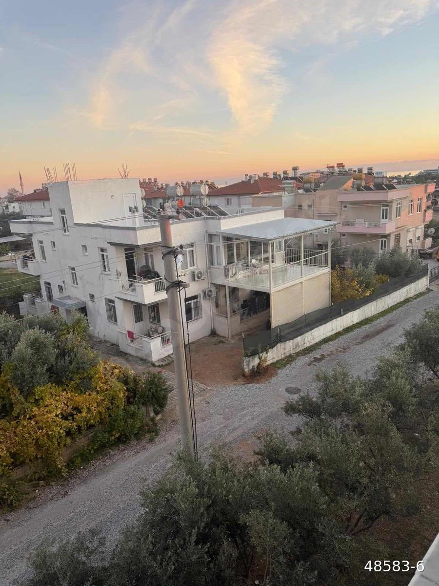 ACİL. MANAVGATTA KOMPLE SATILIK BİNA VE ARSA