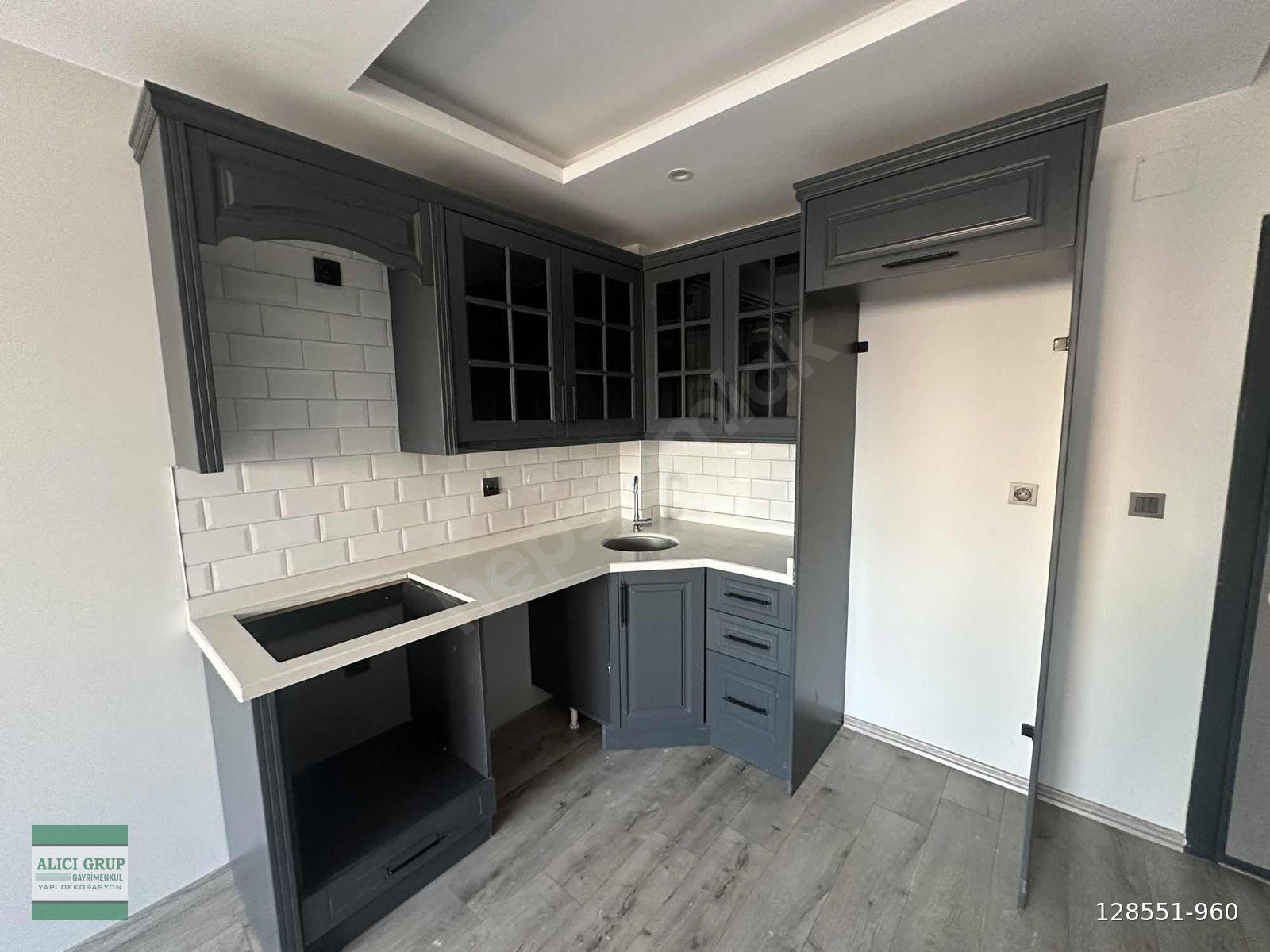 #MACERA PARK ÖNÜ İSKANLI SİTE İÇİ SATILIK 1+1 DAİRE
