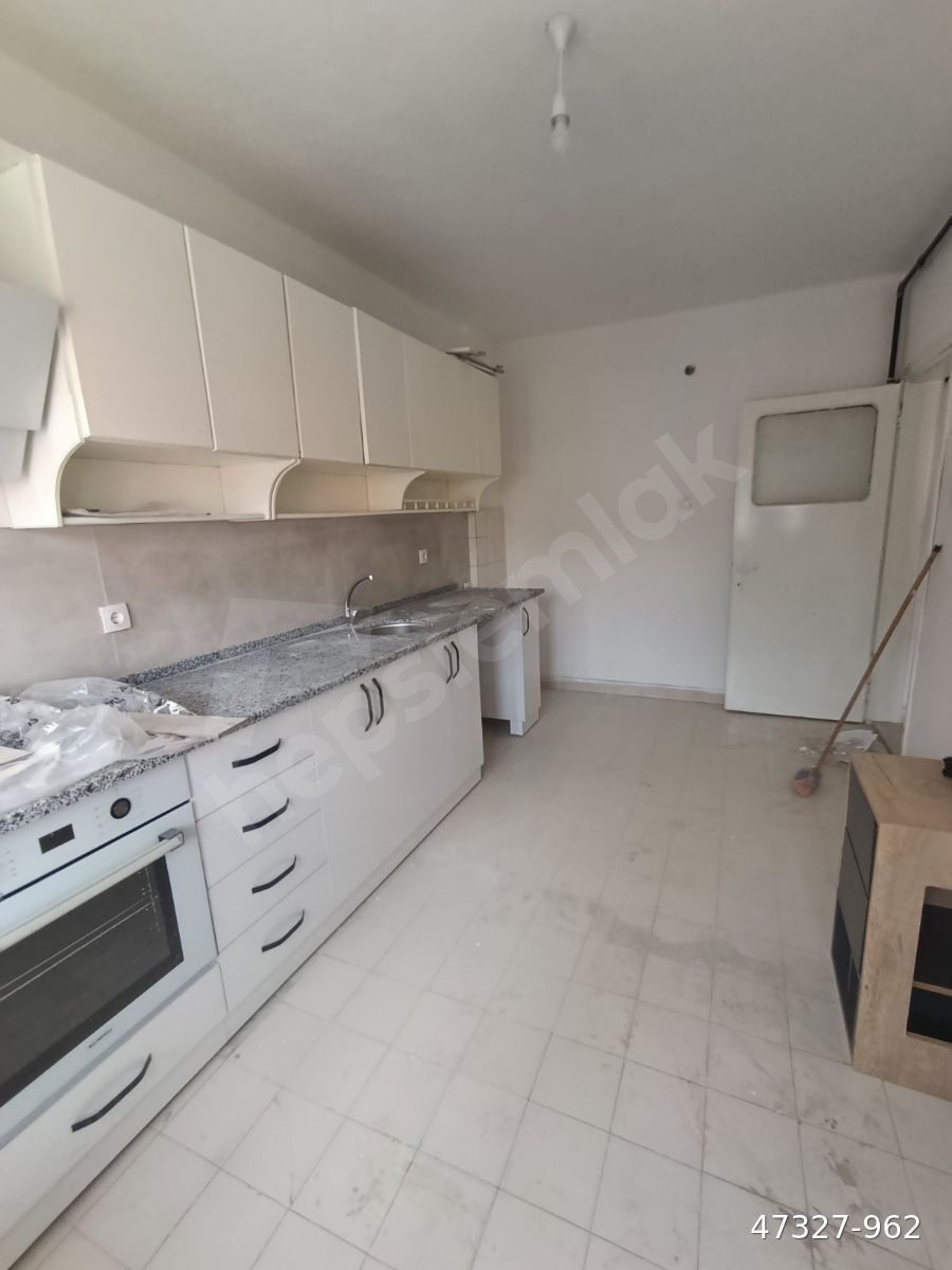 ZAFER MAHALLESİNDE KİRALIK DAİRE