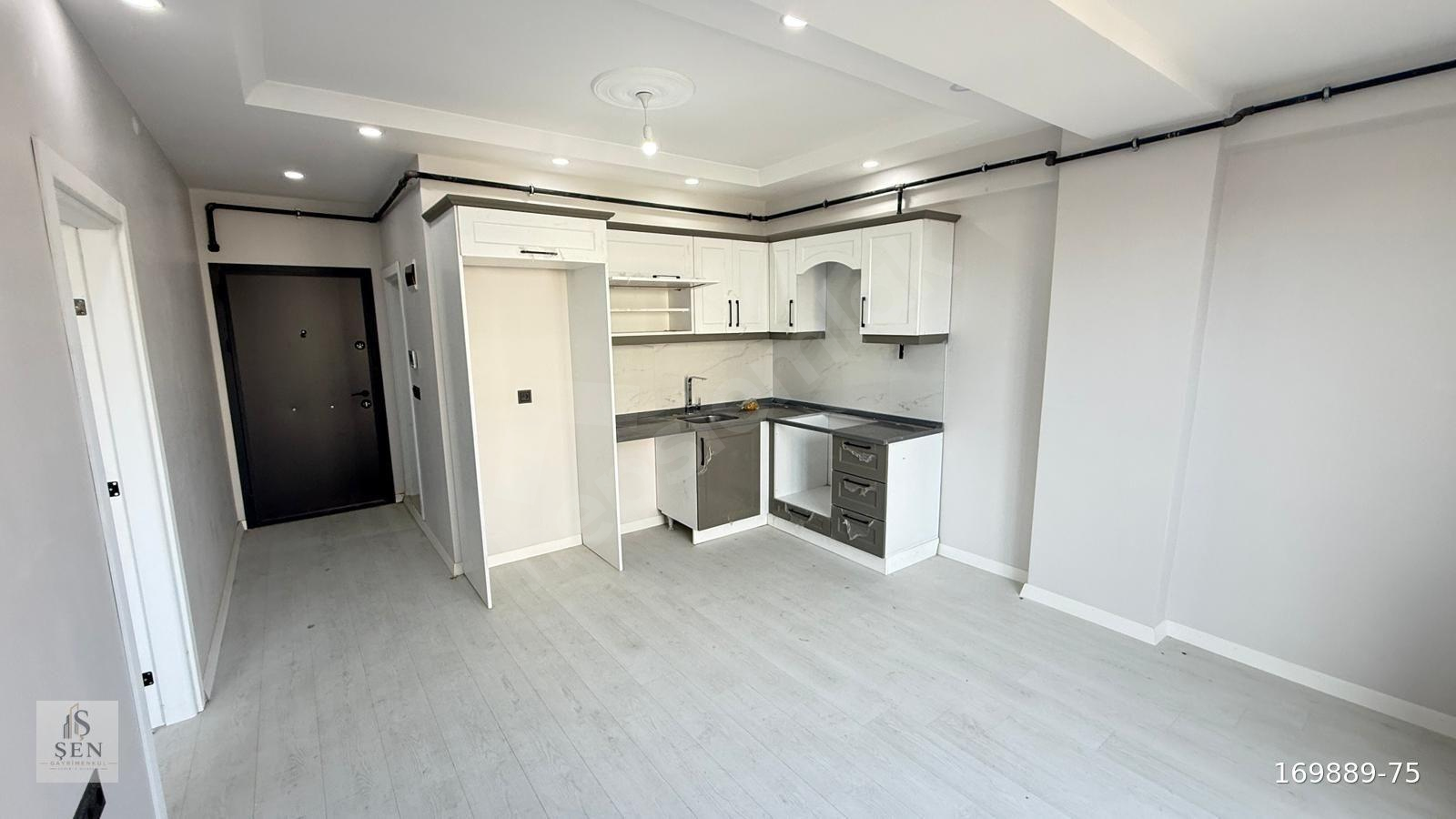 ÇORLU HAVUZLARDA FETİH CAMİİ YANI SATILIK SIFIR 1+1 DAİRE