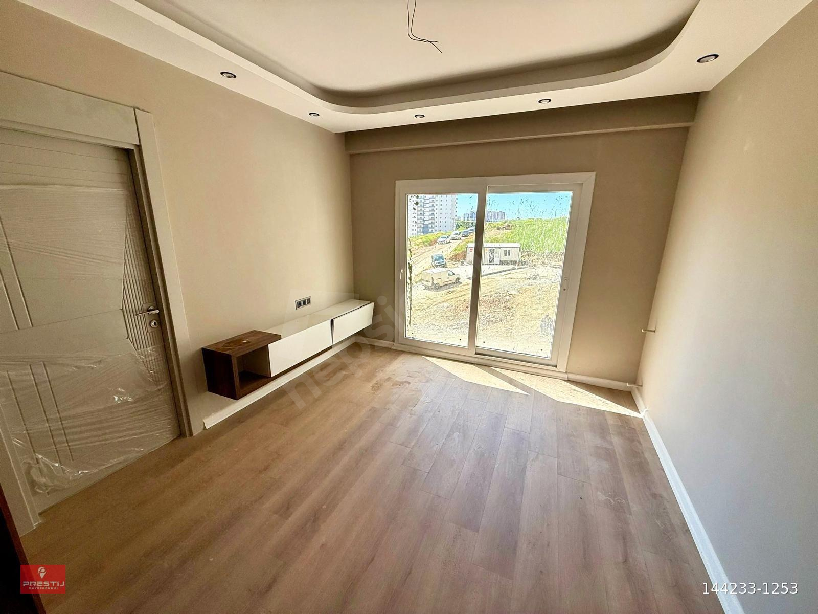 GÜLEPEDE GELİNCİK CAD. DÜŞÜK KATLI ULTRA LÜKS 1+1 SAILIK DAİRE