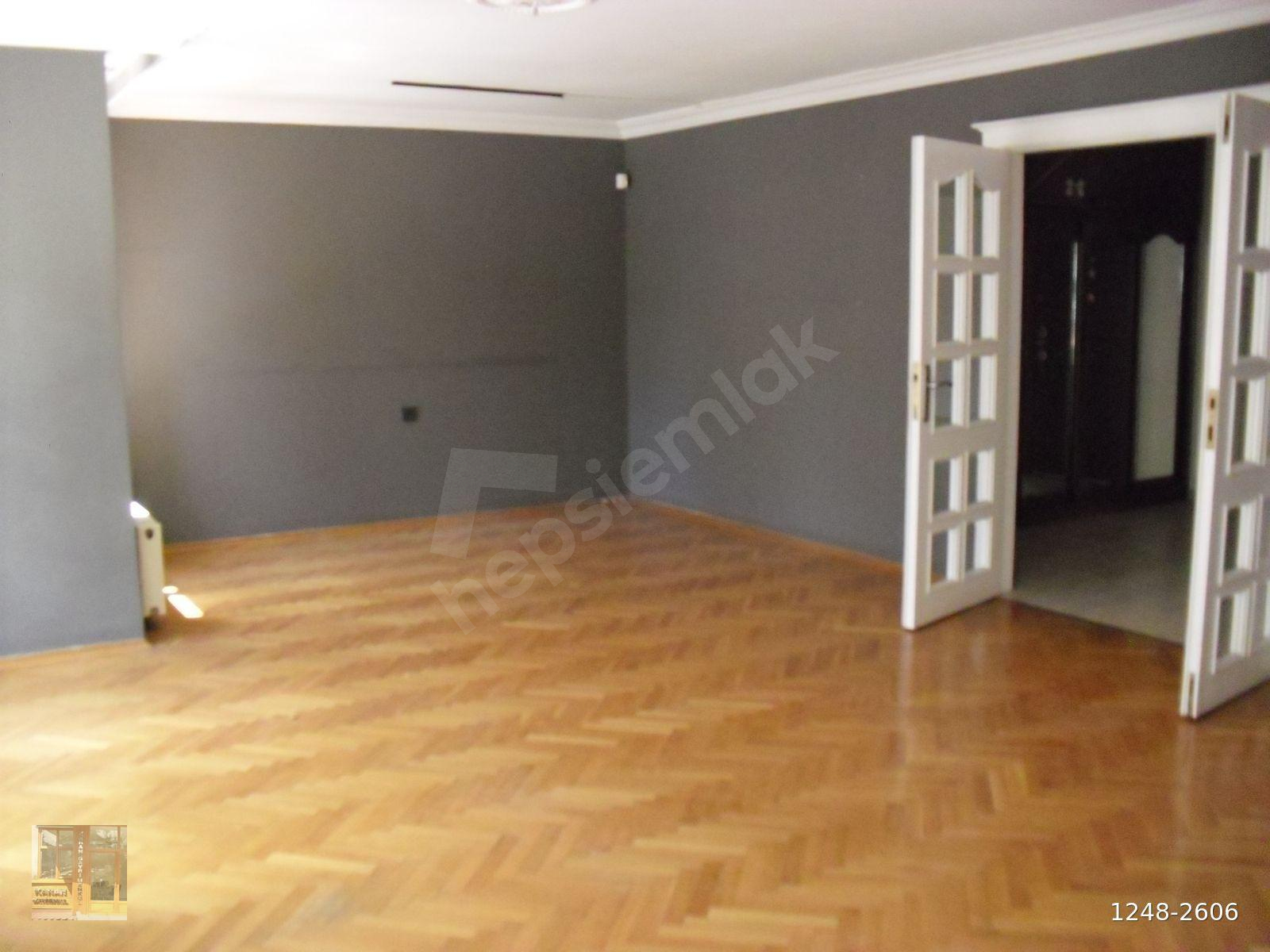 BAHÇELİEVLER 1.CAD 58.SOK'DA 4+1 ÇİFT BANYO KİRALIK DAİRE
