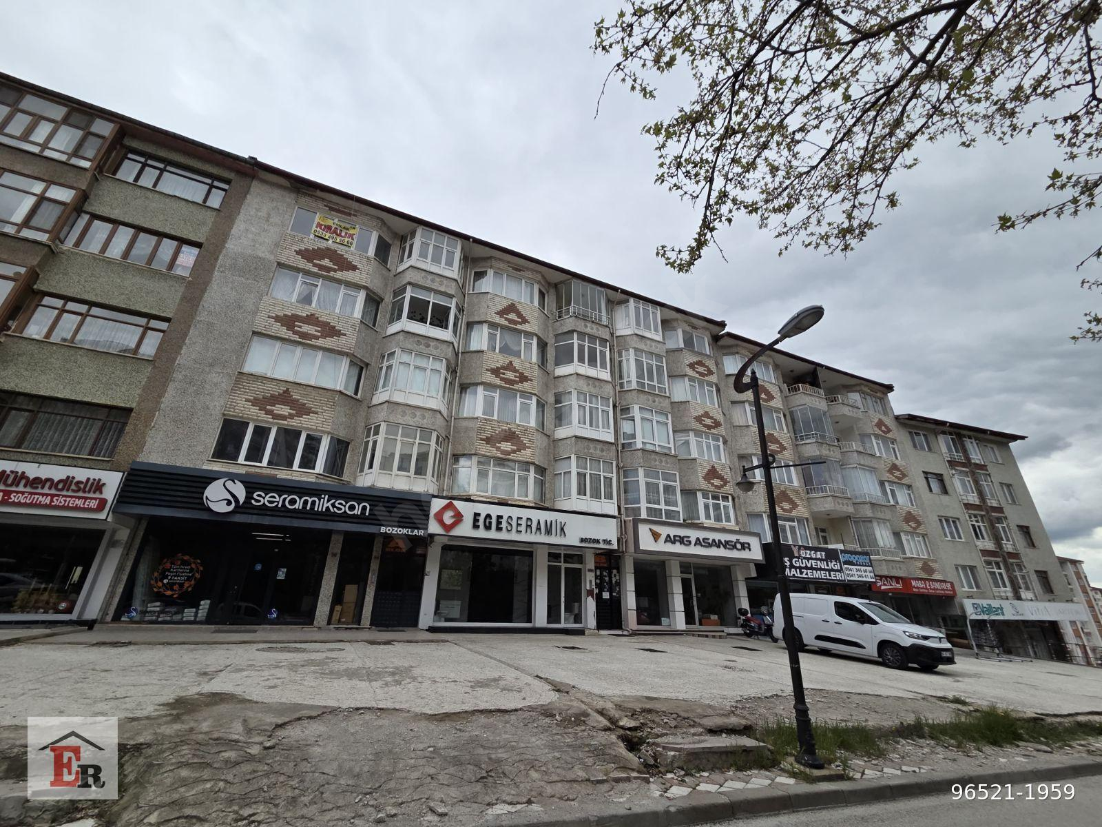 KONUT ER EMLAKTAN MERKEZİ KONUMDA KİRALIK 3+1 EŞYASIZ DAİRE