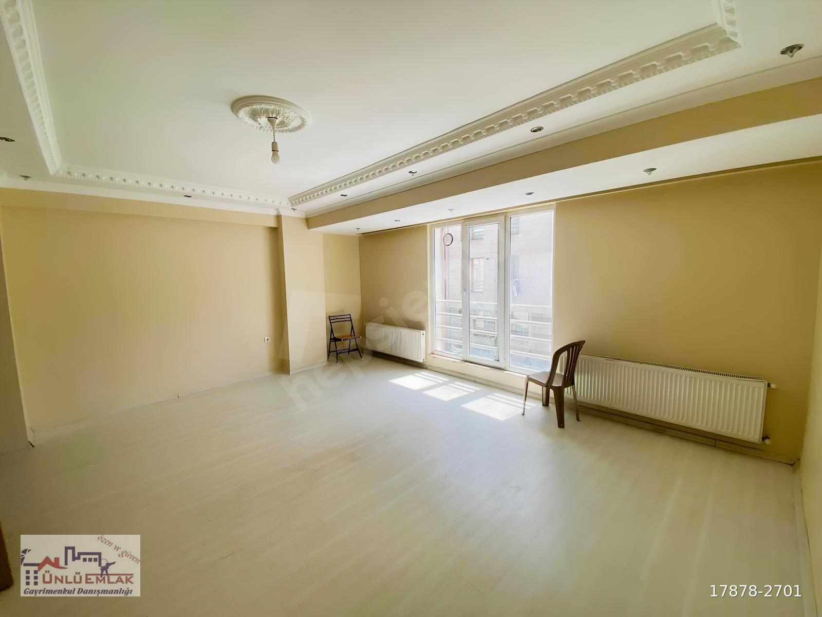 ÇANAKKALE BARBAROS MAHALLESİ SATILIK 2+1 DAİRE