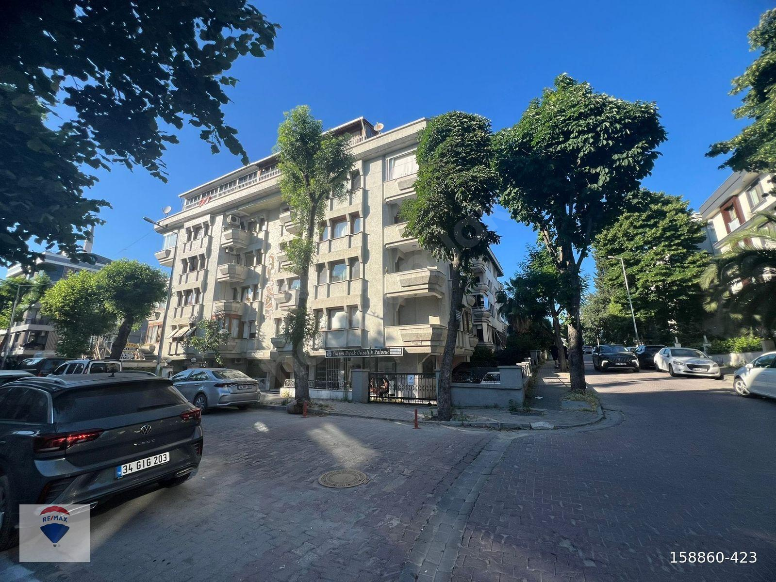 Çalışlar Caddesi Yakını 3+1 Geniş 160m2 Asansörlü Otoparklı