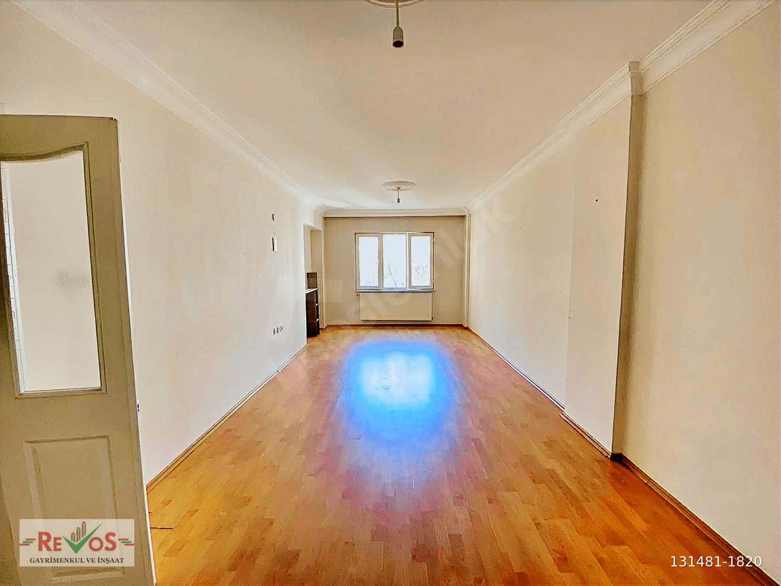 REŞADİYE MAHALLESİNDE ARA KATTA ASANSÖRLÜ 3+1 KIRALIK DAİRE