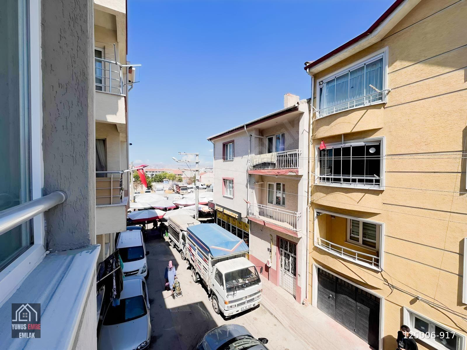 71 EVLER MAH.KAFKAS CAD.YAKINI ARA KAT 2+1 SATILIK DAİRE